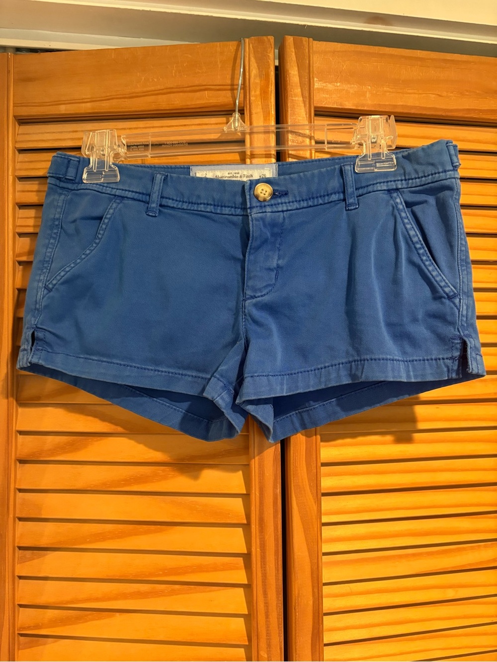 Vintage Abercrombie & Fitch Women Blue Chino Shorts Low Rise Y2K Size 2